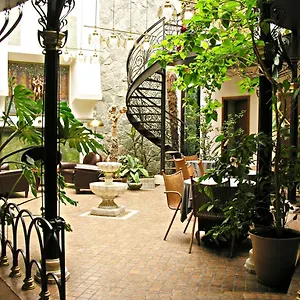 4* Hotel Boutique Mtiebi